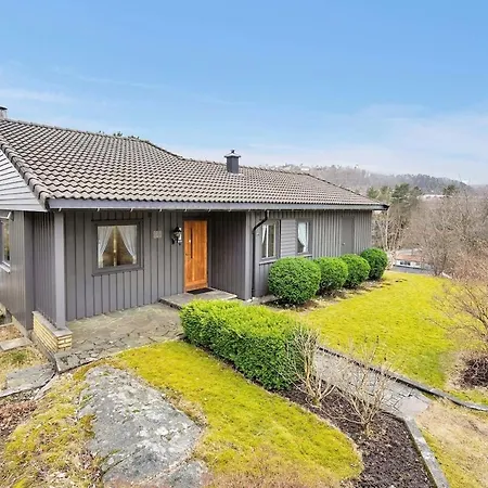 Fint Og Rolig Sted 別荘 クリスティアンサン